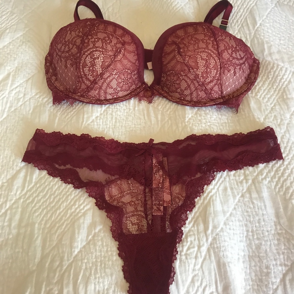 Victoria secret bra and panty set